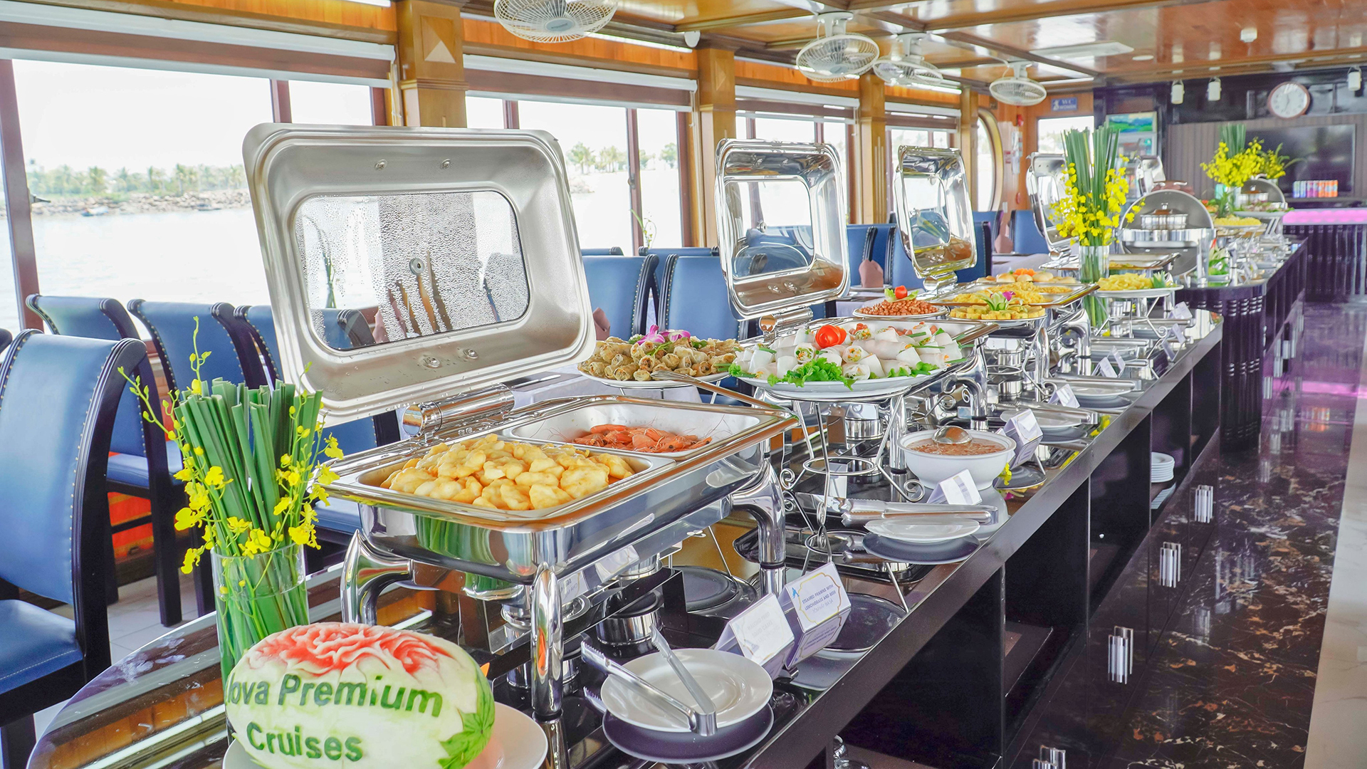 Halong Bay Full Day On Luxury Alova Cruise With Transfer And Lunch